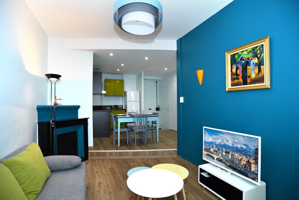 Happy Appart Gare Europole Apartment เกรอน็อบล์ ภายนอก รูปภาพ